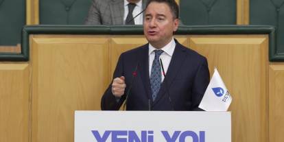 Ali Babacan: Emekle hayat arasındaki bağ artık kopmuştur