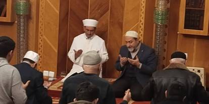 Sivas'ta aileler camide bir araya geldi