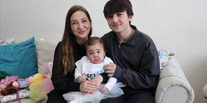 Ağabeyi kardeşini hayata bağladı