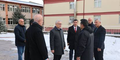 Sivas’ta ekonomik ömrünü dolduran okullar yenileniyor