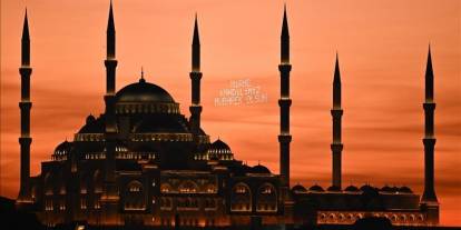 Miraç Kandili: 5 vakit namazın hediye edildiği kutsal gece