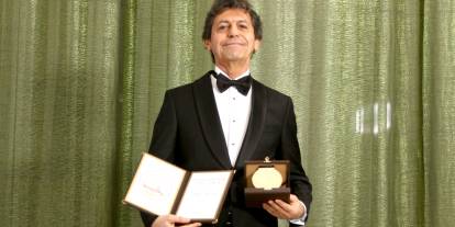 Akif Manaf’a Uluslararası Barış Onuru: 2025 International Peace Prize Fransa’da Takdim Edildi