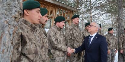 Sivas’tan Suriye’ye PÖH timleri dualarla uğurlandı