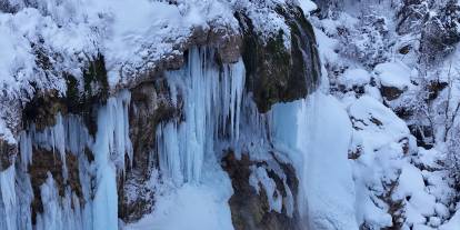 Sivas’ın Kardeniz’i beyaza büründü