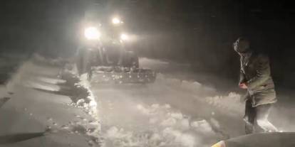 Sivas'ta kar ve tipi ulaşımda aksamalara neden oldu