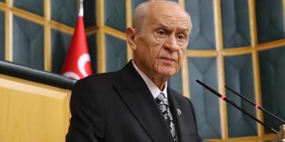 Bahçeli'den bayrak indirme provokasyonuna tepki!
