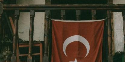 Türk bayrağına yönelik saldırıyla ilgili 14 şahıs gözaltına alındı