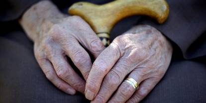 Yaşlılarda kronik susuzlukluk demansa neden olabiliyor