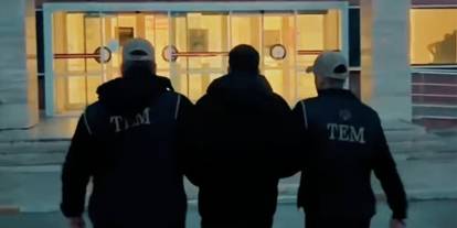 FETÖ'ye darbe: 82 şüpheli tutuklandı