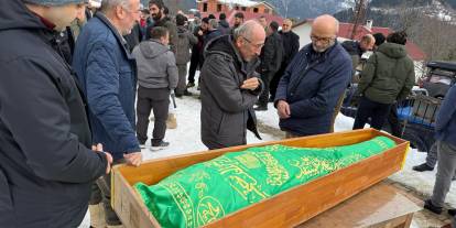 Sınır protokolüyle Gürcistan üzerinden hastaneye ulaştırılan hasta kurtarılamadı