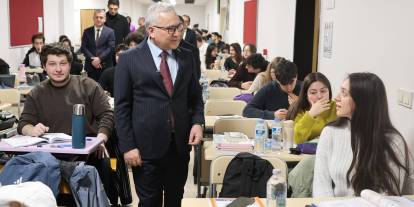 Halk Eğitimi Merkezi, üniversiteye hazırlıyor