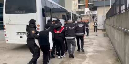 Silahlı eylem ve soygun hazırlığındaki 3 şüpheli, kaldıkları otelde yakalandı