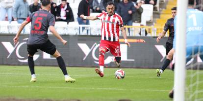 Sivas'ta ilk yarıda gol sesi çıkmadı