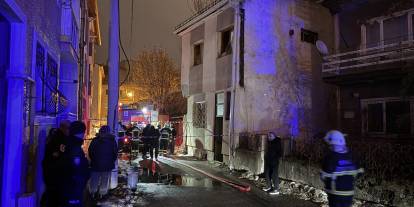 Sivas’ta 2 katlı evde çıkan yangında 26 kedi telef oldu