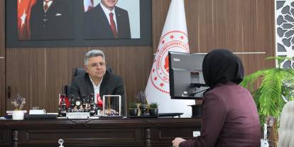 Özgür Kırmızıtaş personeli dinledi