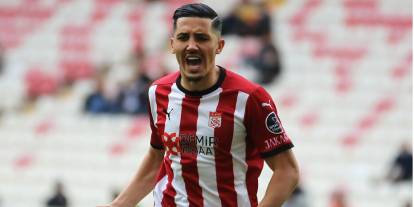 Fajr konuştu: Transfer neden olmadı?