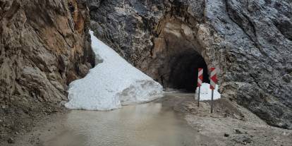 Kemaliye-Divriği Taşyolu'nda büyük tehlike!