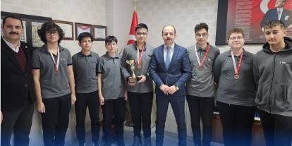 Sivas Batı Anadolu Lisesi satrançta il üçüncüsü oldu