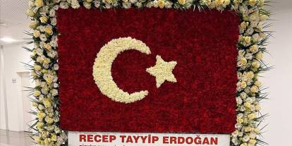 Erdoğan'dan MHP'ye Türk Bayraklı kutlama