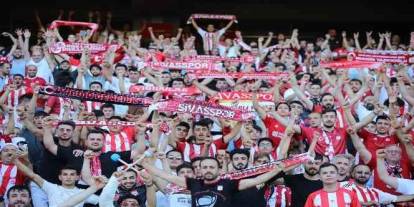 Uzmanı uyardı: Yüksek gerilimli maçları statta değil sakin yerde izleyin