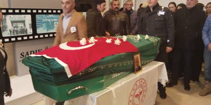 Görevi başında ölen Doktor'a hüzünlü veda