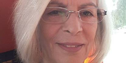 Eşini uykusunda boğazını bıçakla kesip, öldürdü