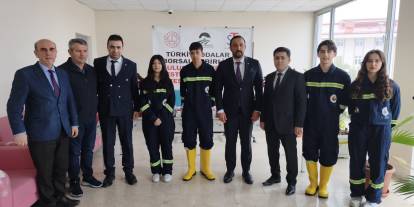 Tarım Meslek Lisesine ekipman ve burs desteği