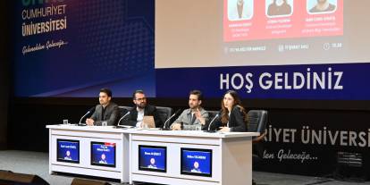 SCÜ'de sahne mezunların