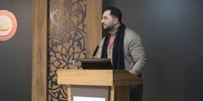 Öğrencilere kariyer  yolculuğunu anlattı