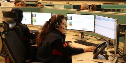 Rüya tabiri isteyen de takma dişi kaybolan da 112'yi aradı