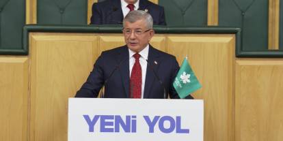 Davutoğlu'ndan Mehmet Şimşek'e çağrı: Bütçe açığını kapatmak için mazota yüklenmeyin