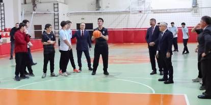 Sivas Fen Lisesi’ne spor desteği