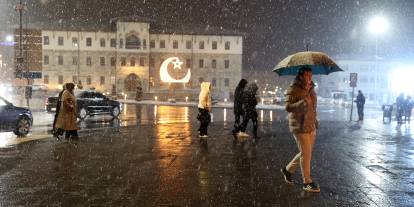 Sivas'ta kar yağışı etkili oldu