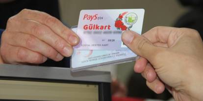 Sivas'ta dar gelirli emeklilerin "Gülkart" ödemeleri yatırıldı