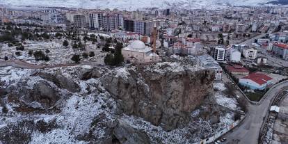 Sivas'ın manevi koruyucusu Abdulvahabi Gazi Hazretleri ziyaretçi akınına uğruyor