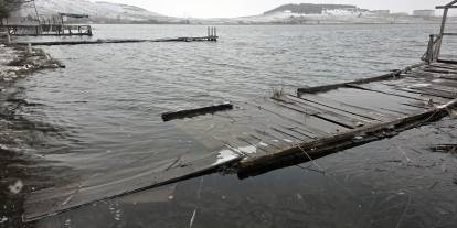 Sivas'ta yağışlar sonrası Hafik Gölü'ndeki iskeleler su altında kaldı