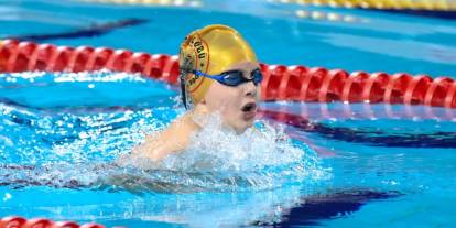 Küçük yüzücüler sahneye çıktı