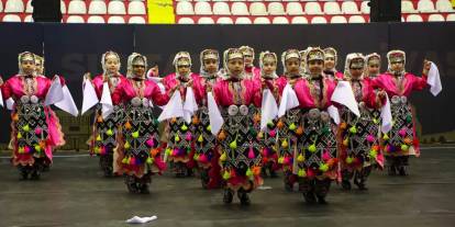 Sivas’ta halk oyunları coşkusu