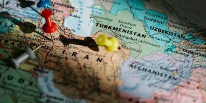 "ABD, İran'da ayaklanma çıkarmak için Kürt güçleri silahlandırmaya çalışıyor"