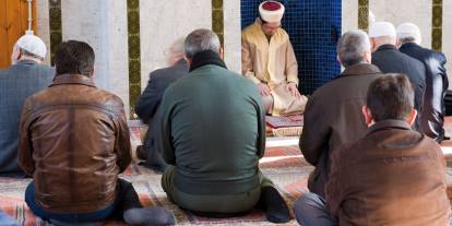 Diyanet'in bu haftaki hutbesi "Zekat ve Fıtır Sadakası"