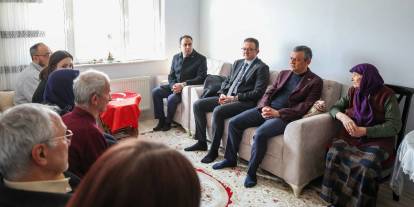 Özgür Özel'den acılı aileye ziyaret!