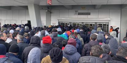 Stada girişte çile! Taraftar isyan etti