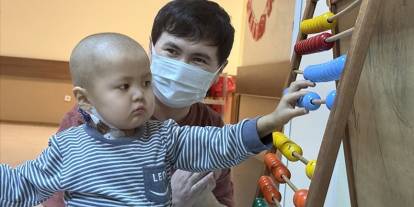 Türkiye'de hayata tutundu