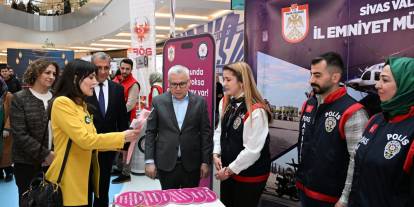 Sivas’ta kadına şiddete karşı bilgilendirme çalışması