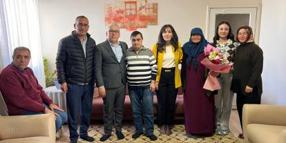 Şimşek çifti, kadınları evlerinde ziyaret etti