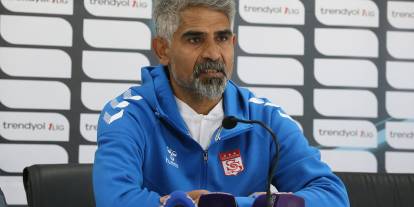 Sivasspor Teknik Direktörü İsmet Taşdemir: Kötü oynadığımız maçı kazandığımız için sevinçliyiz