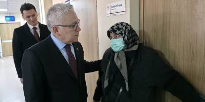 Şimşek’ten hastalara geçmiş olsun ziyareti