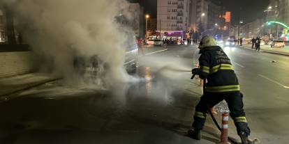 Minibüste çıkan yangın söndürüldü