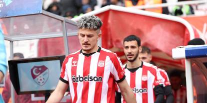 Sivasspor çubuklu formayla sahaya çıkacak