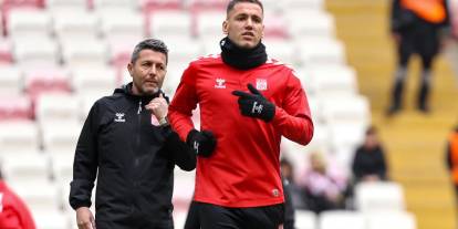 Sivasspor’a 6’ncı dakikada Rey Manaj şoku!